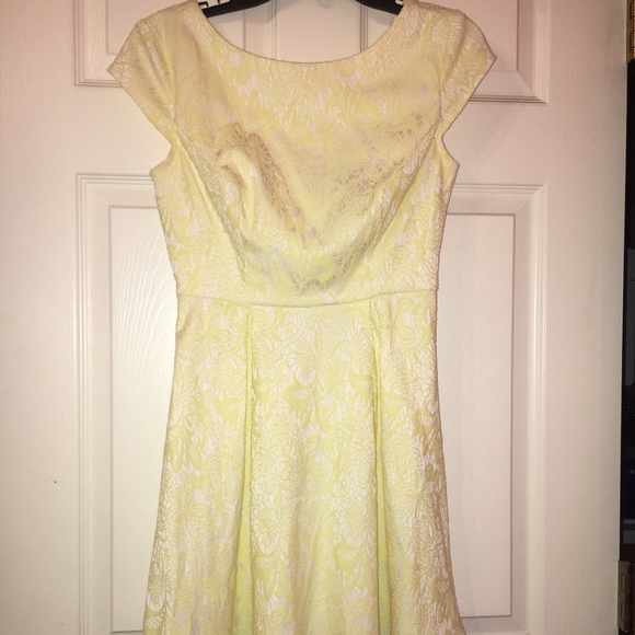 Yellow floral cap sleeve cocktail dress size 5/6 - Picture 1 of 2